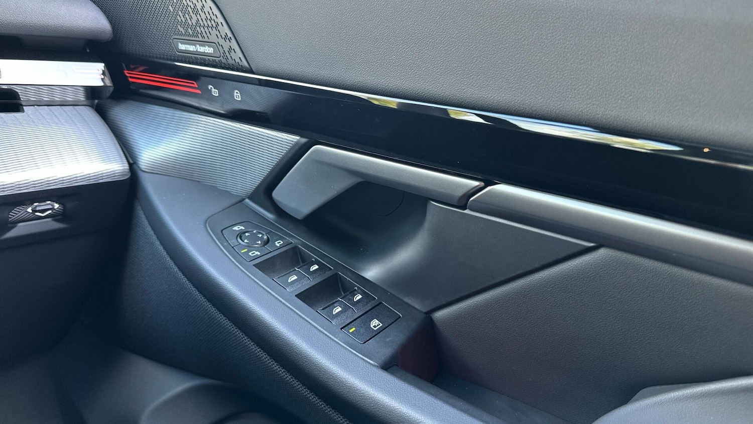 Used BMW 5 Series 2025 for sale - 77604796: Photo 34