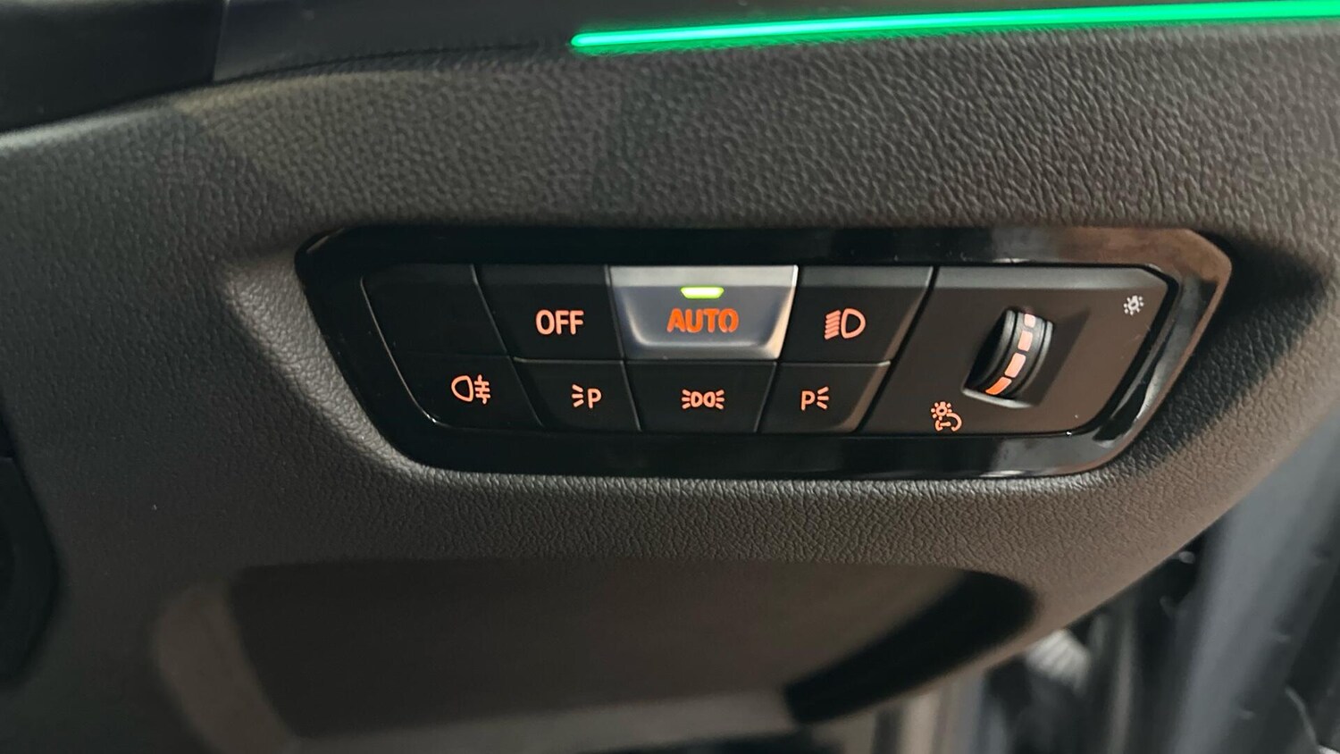 Used BMW 3 Series 2024 for sale - 77604757: Photo 39