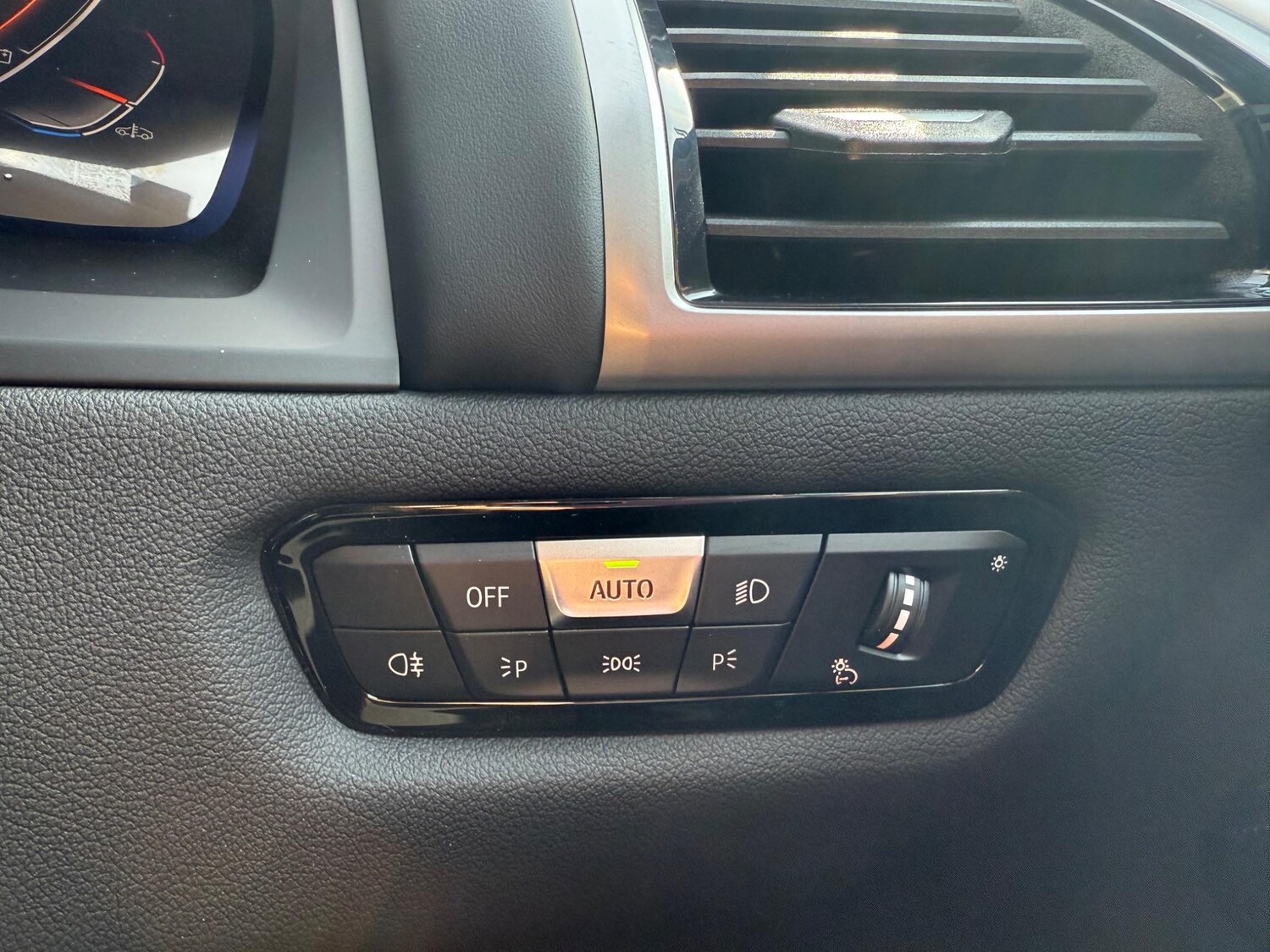 Used BMW 8 Series 2025 for sale - 77604761: Photo 25