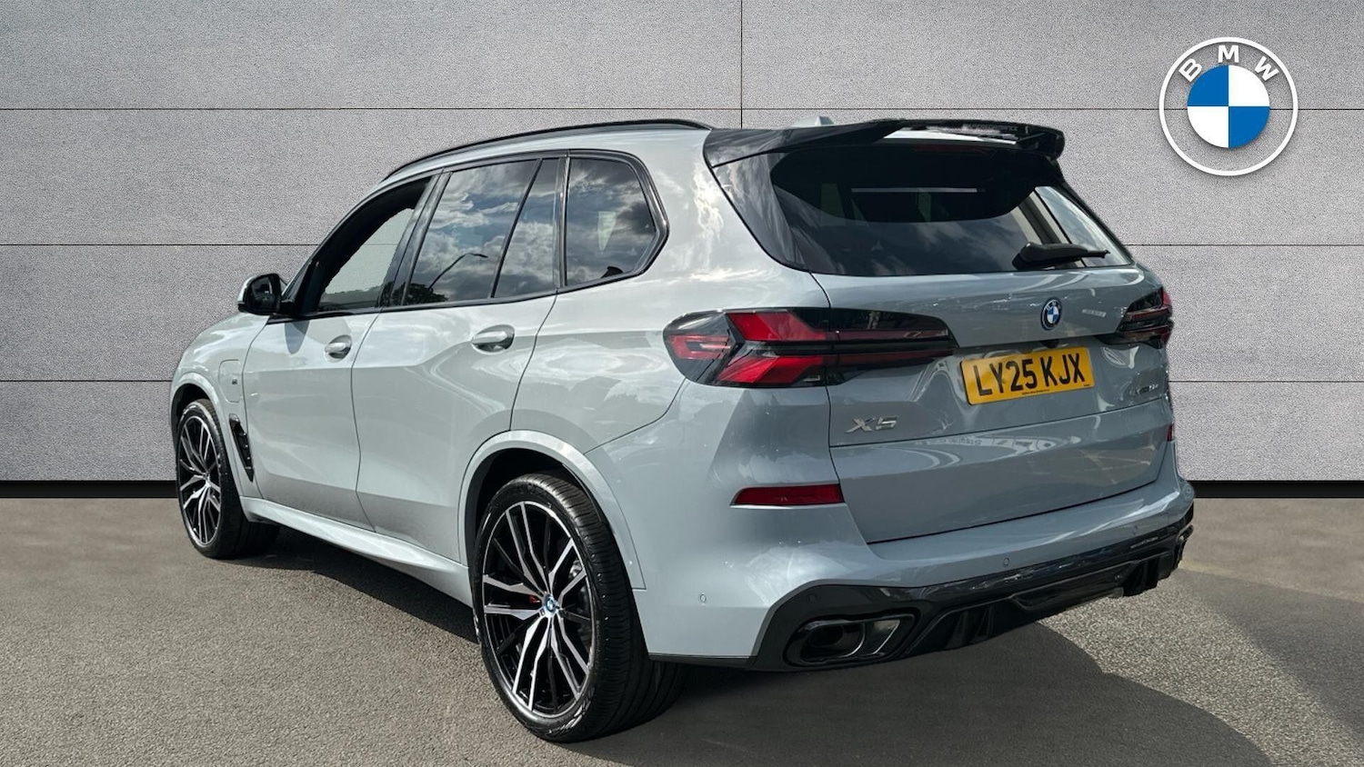 Used BMW X5 2025 for sale - 77604768: Photo 2