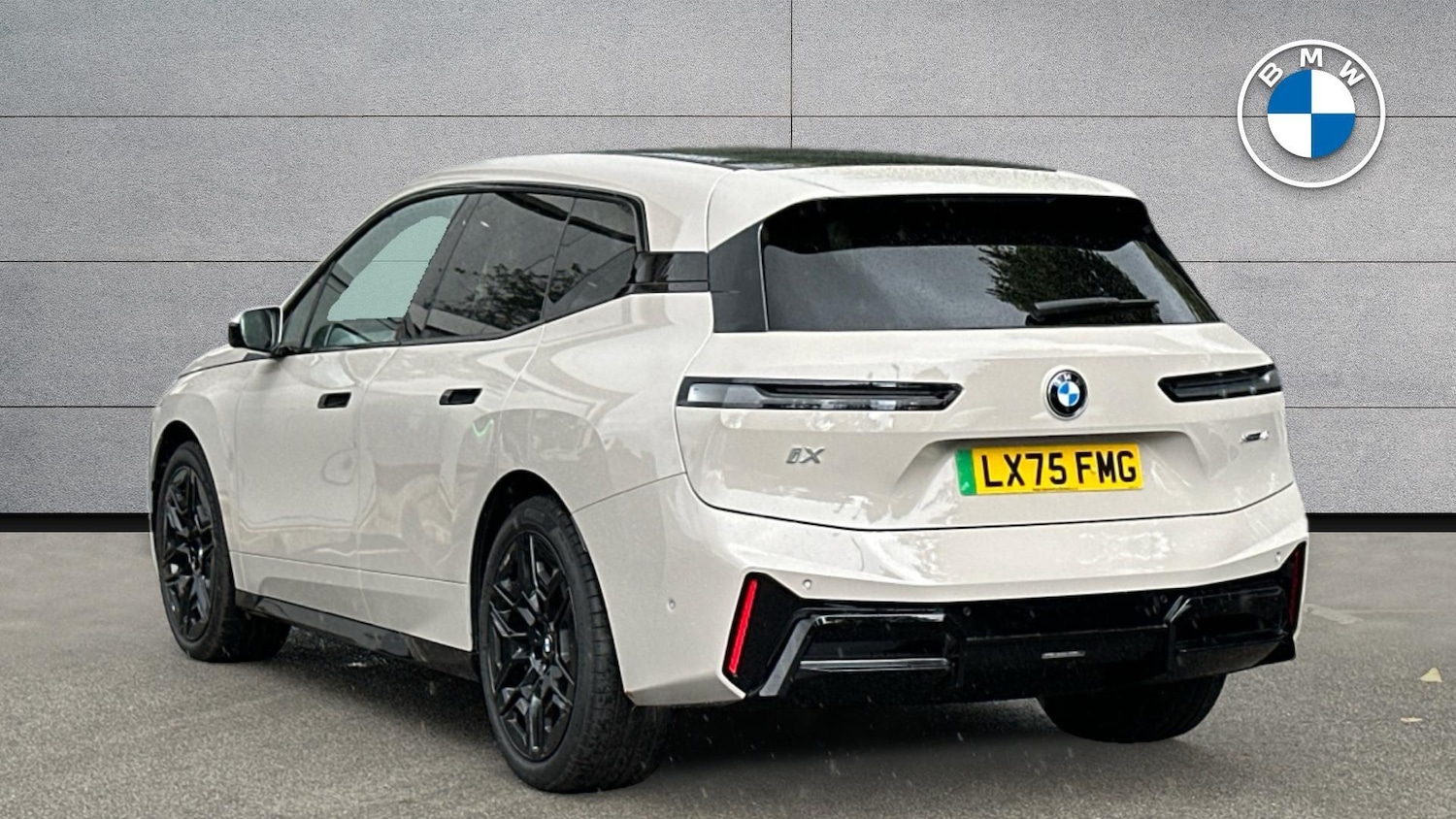 Used BMW iX 2025 for sale - 77604775: Photo 2