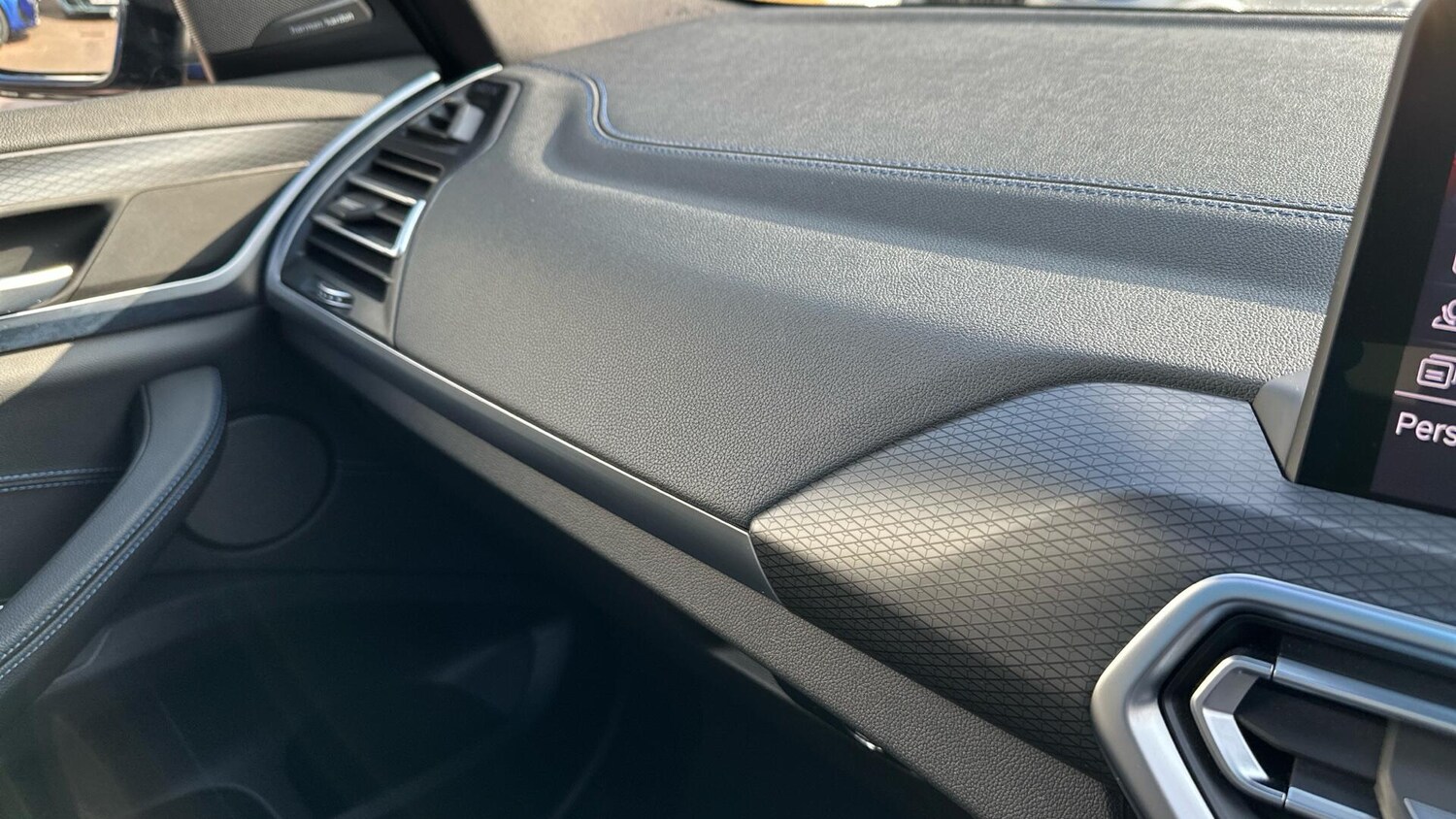 Used BMW iX3 for sale - 77824970: Photo 39