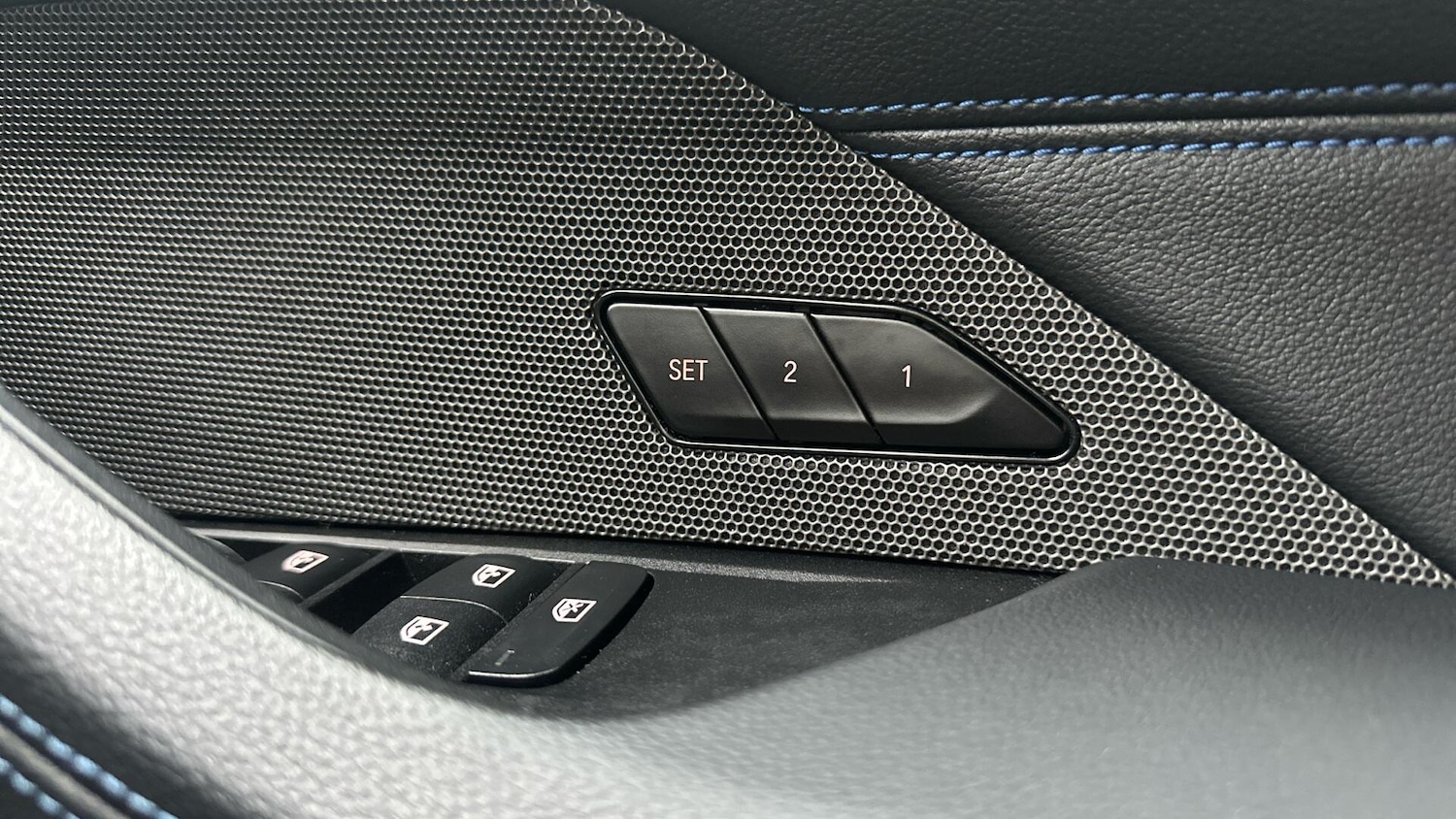 Used BMW i4 2022 for sale - 77722605: Photo 33