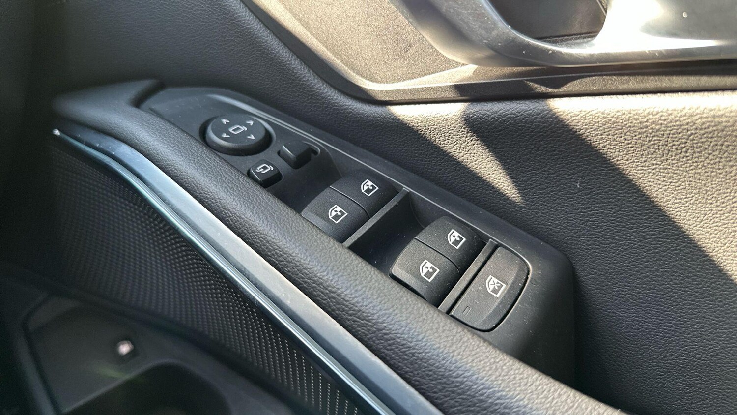 Used BMW 3 Series 2024 for sale - 77604759: Photo 25