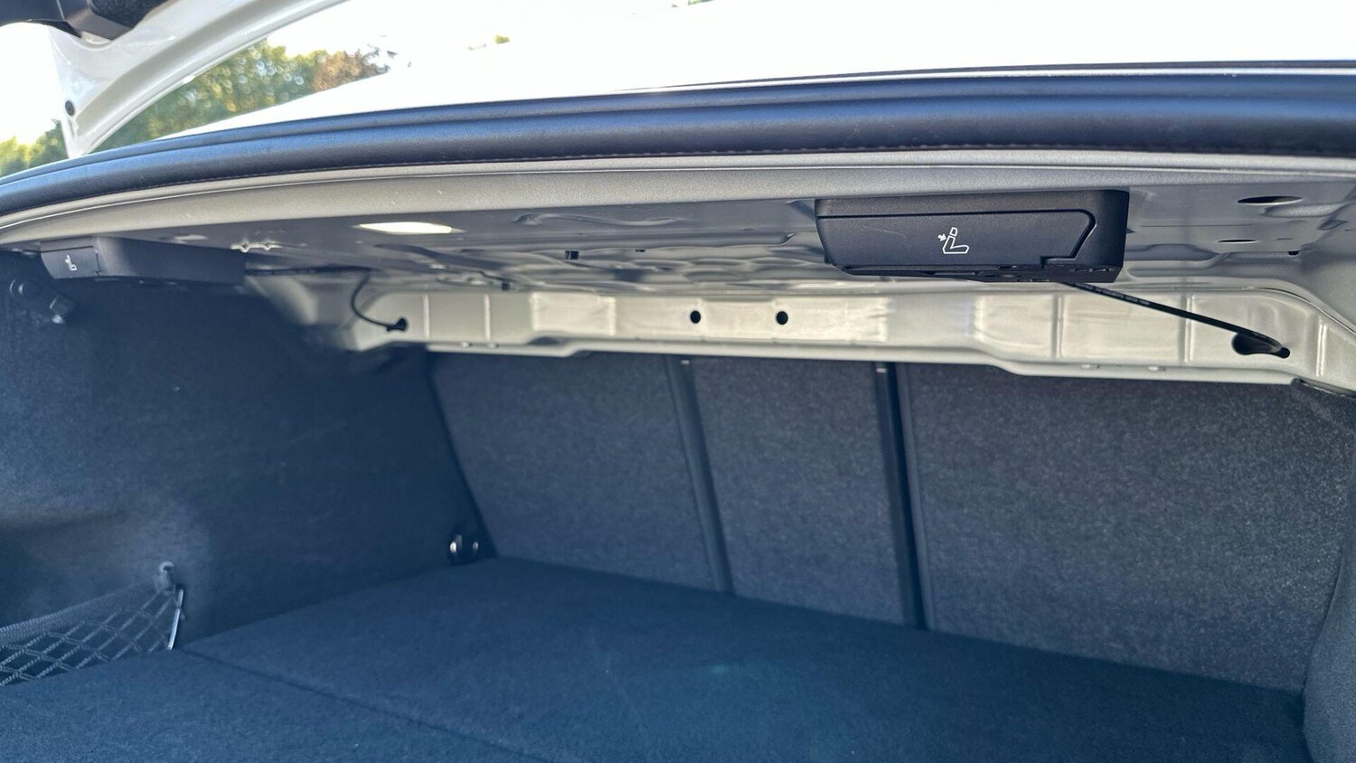 Used BMW 3 Series 2024 for sale - 77604759: Photo 42