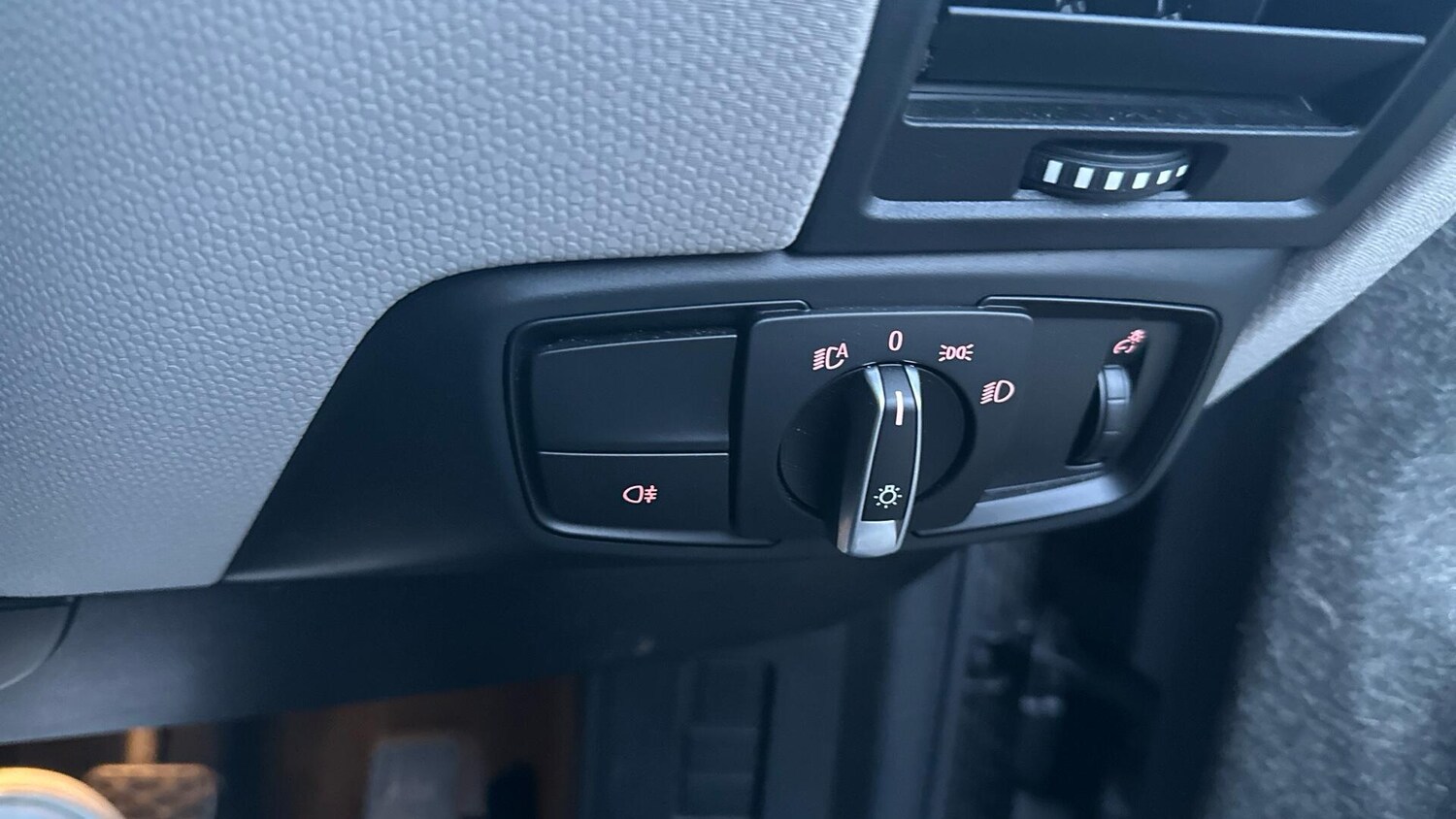 Used BMW i3 2022 for sale - 77604728: Photo 37