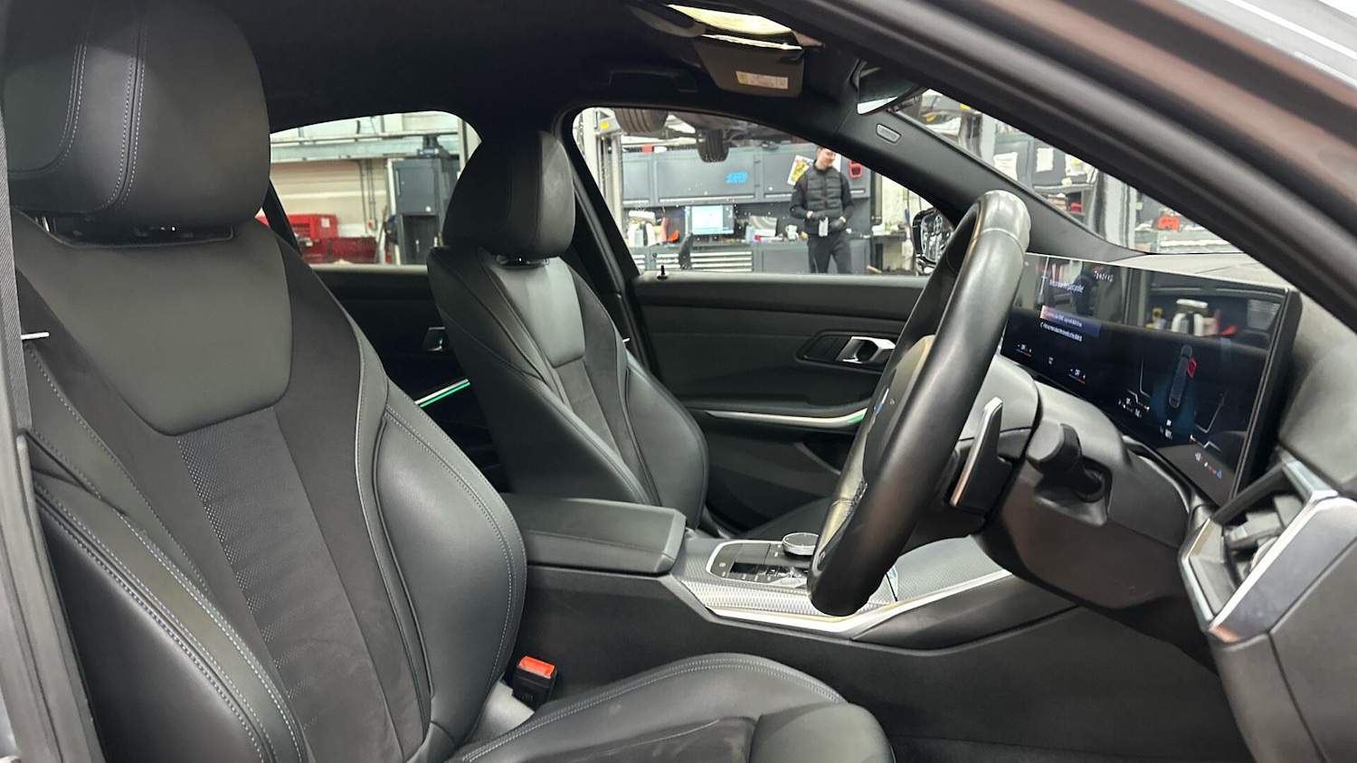 Used BMW 3 Series 2024 for sale - 78020464: Photo 11