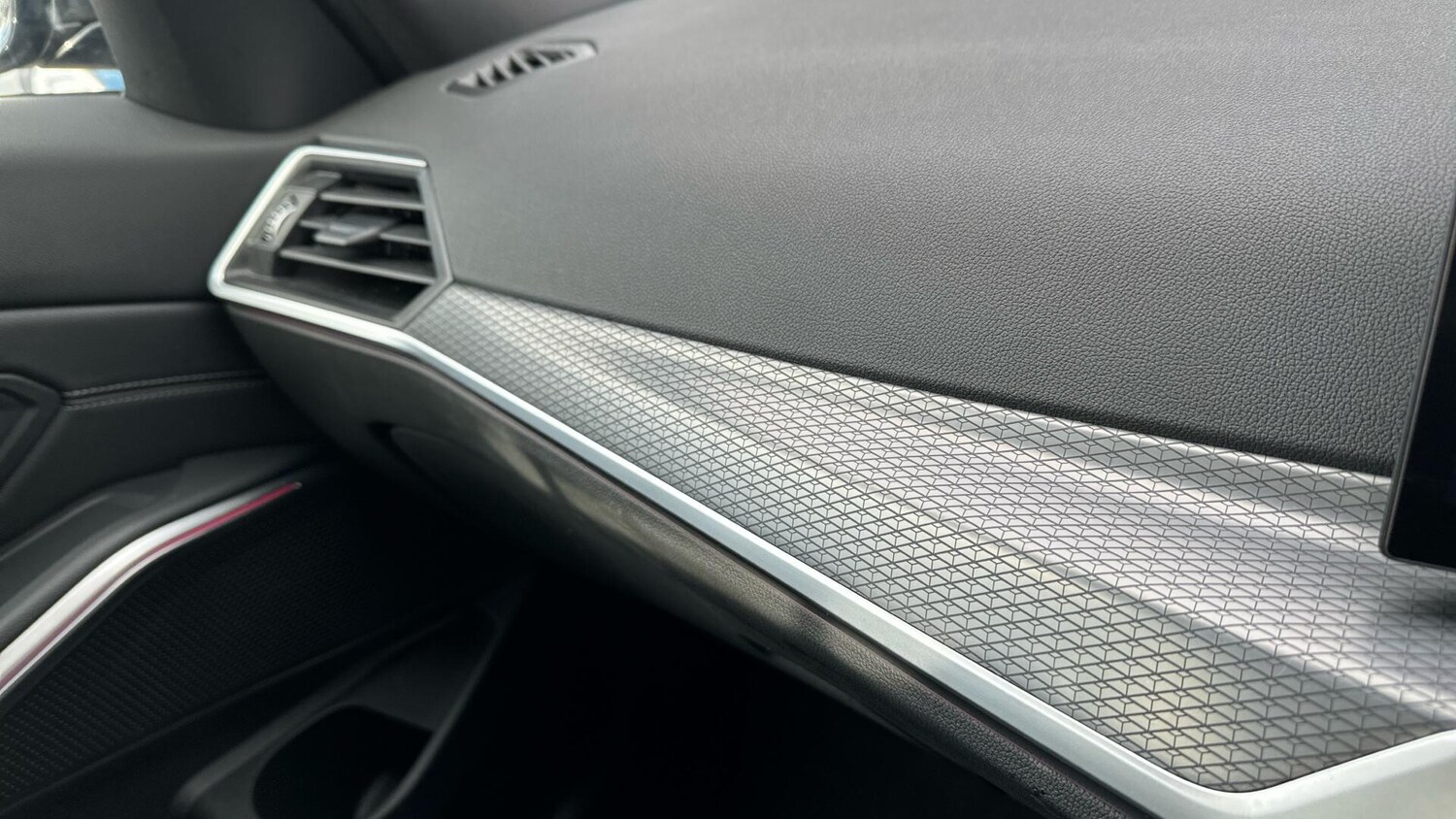 Used BMW 3 Series for sale - 77893142: Photo 39