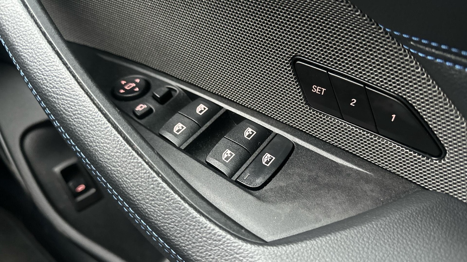 Used BMW i4 2022 for sale - 77604776: Photo 34