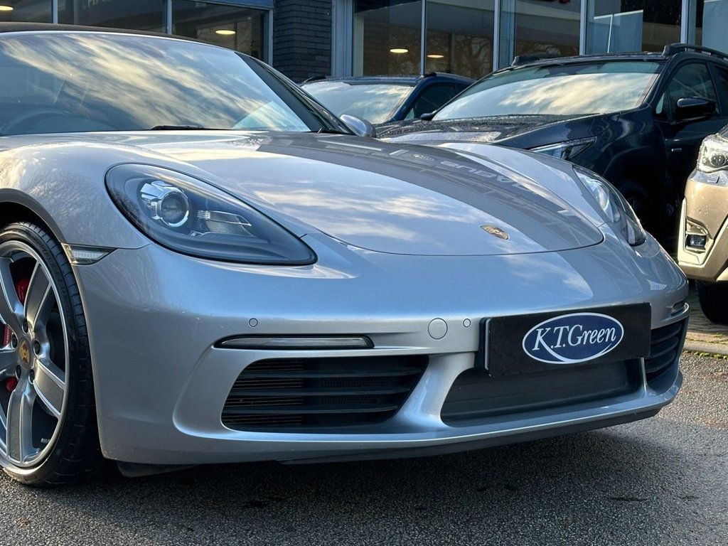 Used Porsche Boxster 2016 for sale - 76962073: Photo 31