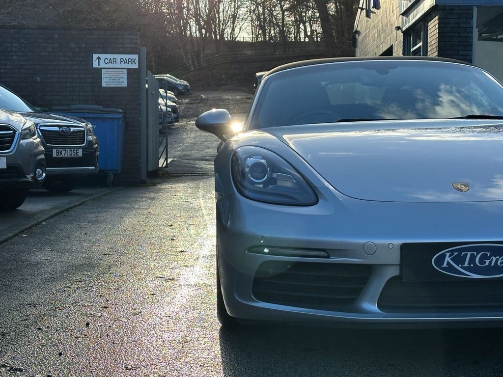 Used Porsche Boxster 2016 for sale - 76962073: Photo 33