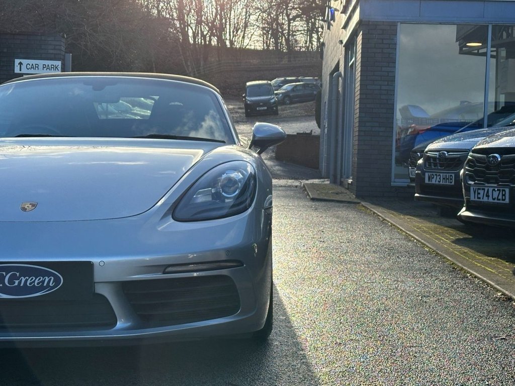 Used Porsche Boxster 2016 for sale - 76962073: Photo 34