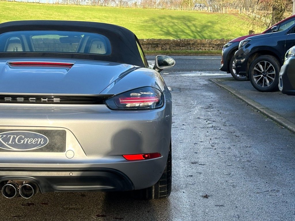 Used Porsche Boxster 2016 for sale - 76962073: Photo 40