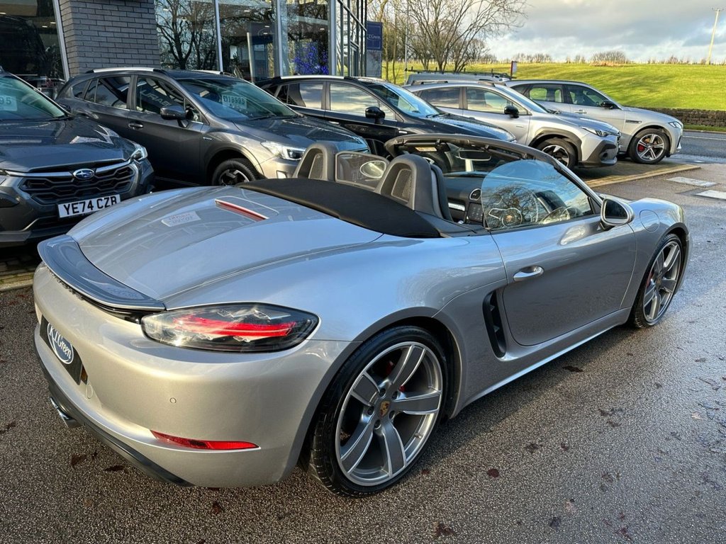Used Porsche Boxster 2016 for sale - 76962073: Photo 42