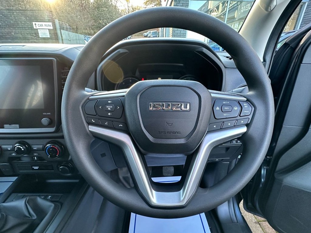 Used Isuzu D-Max 2025 for sale - 77224870: Photo 15