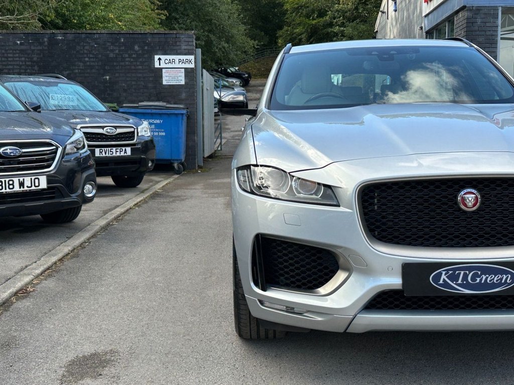 Used Jaguar F-Pace 2017 for sale - 76710907: Photo 29