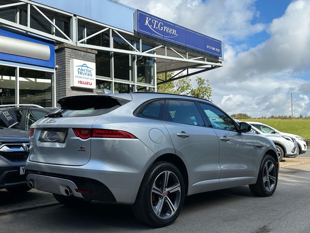 Used Jaguar F-Pace 2017 for sale - 76710907: Photo 4