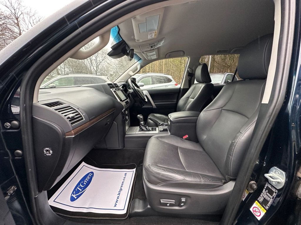 Used Toyota Land Cruiser 2018 for sale - 77608863: Photo 11