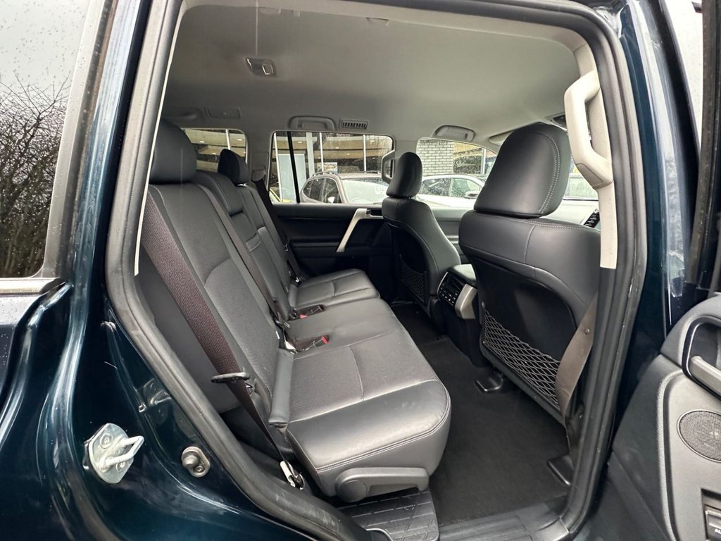 Used Toyota Land Cruiser 2018 for sale - 77608863: Photo 12