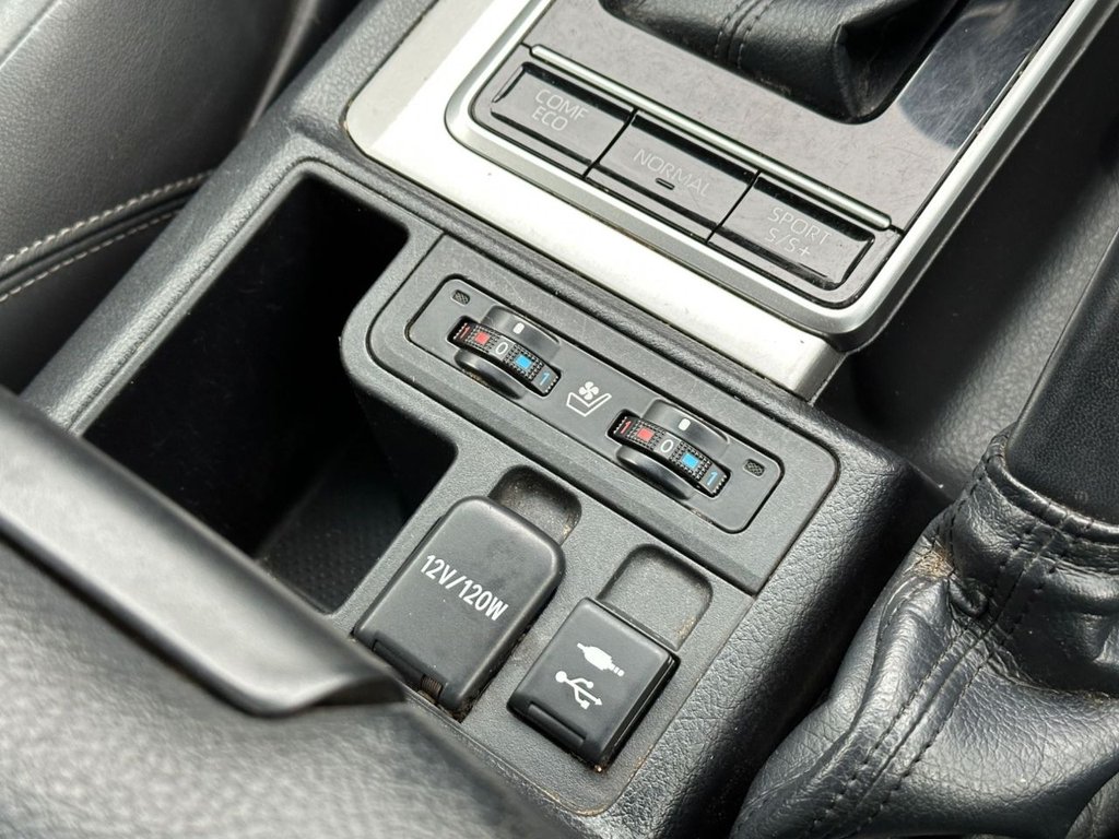 Used Toyota Land Cruiser 2018 for sale - 77608863: Photo 24