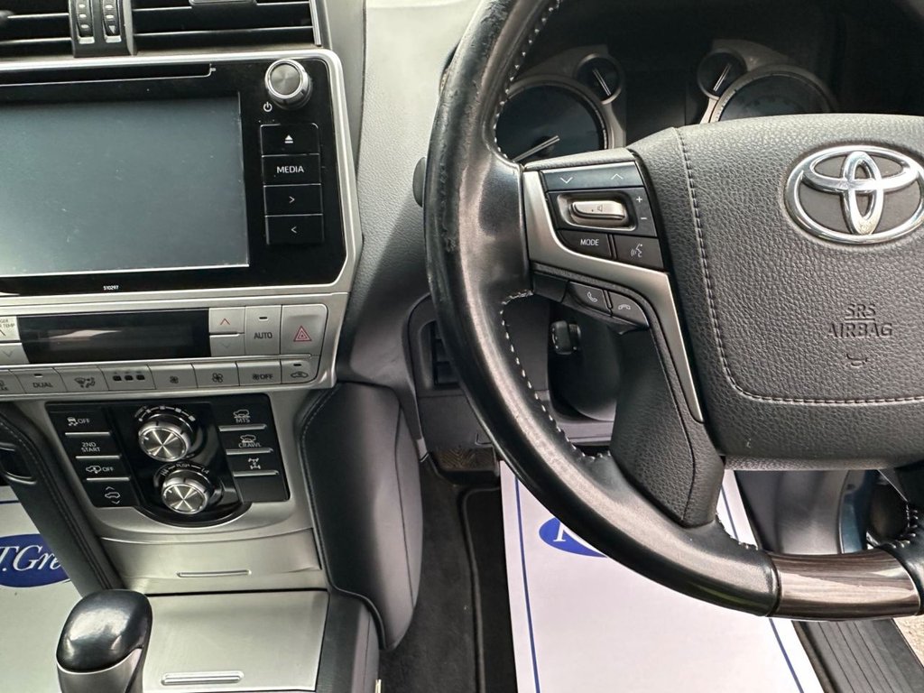 Used Toyota Land Cruiser 2018 for sale - 77608863: Photo 31