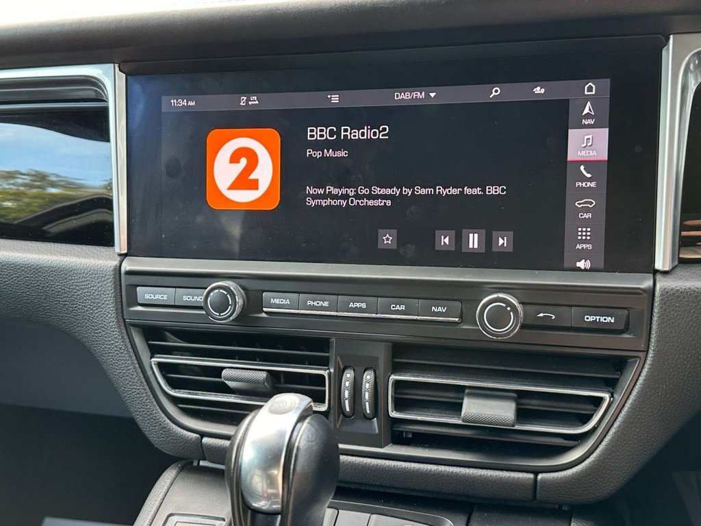 Used Porsche Macan 2019 for sale - 76710927: Photo 11