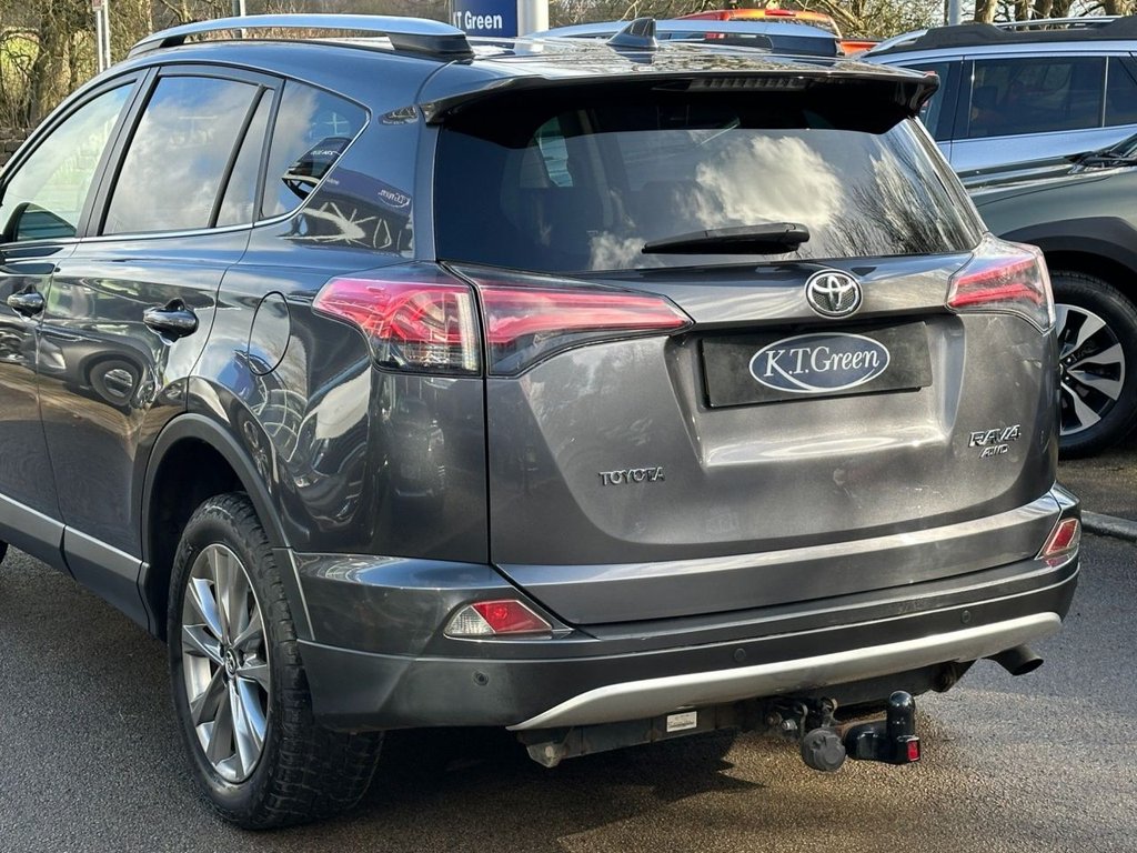 Used Toyota RAV4 2016 for sale - 77835992: Photo 11