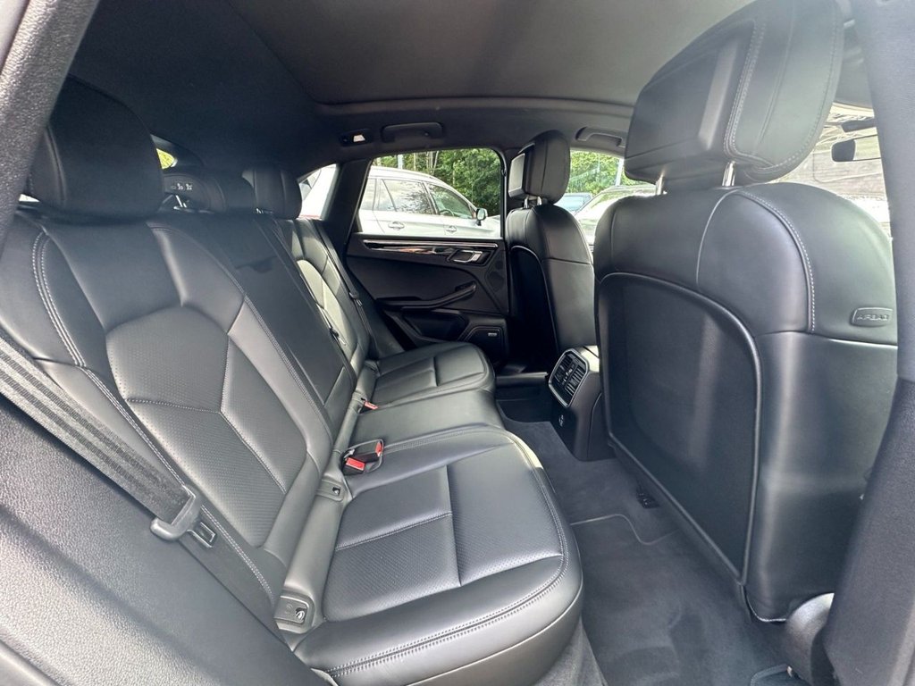 Used Porsche Macan 2019 for sale - 76631776: Photo 10