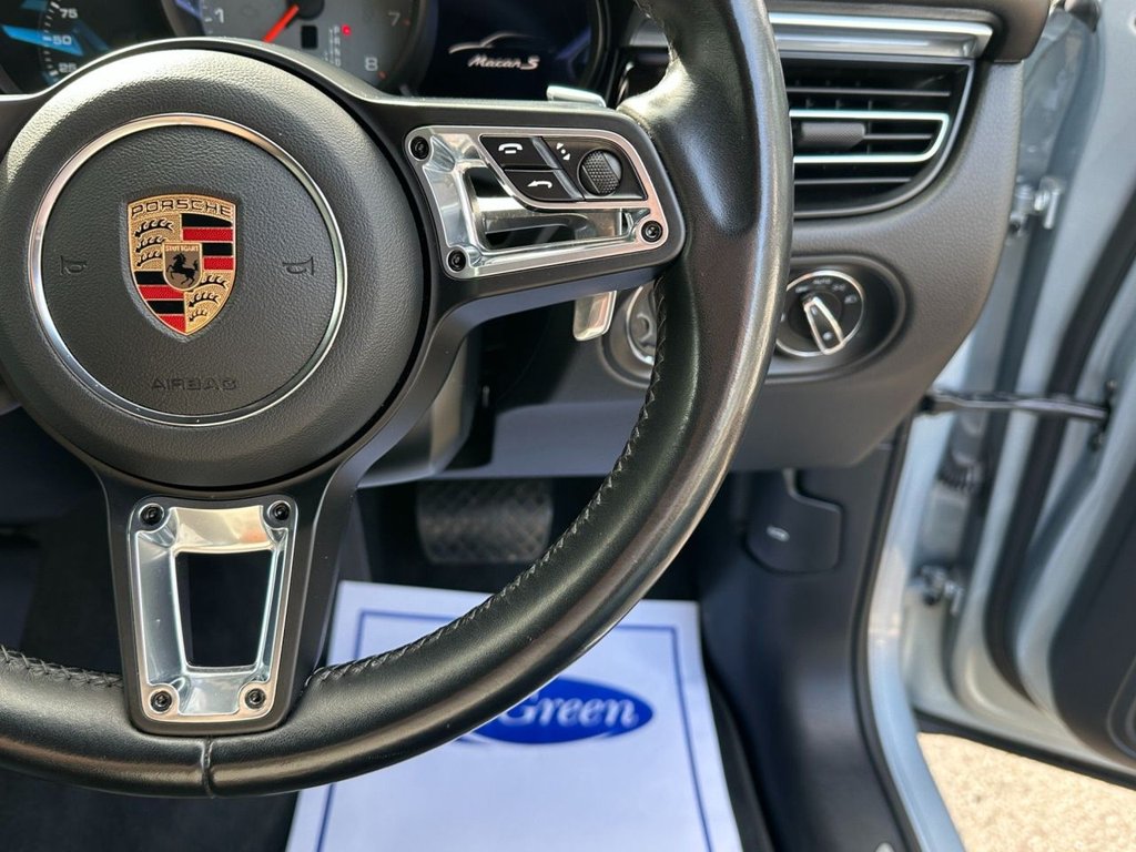 Used Porsche Macan 2019 for sale - 76631776: Photo 22