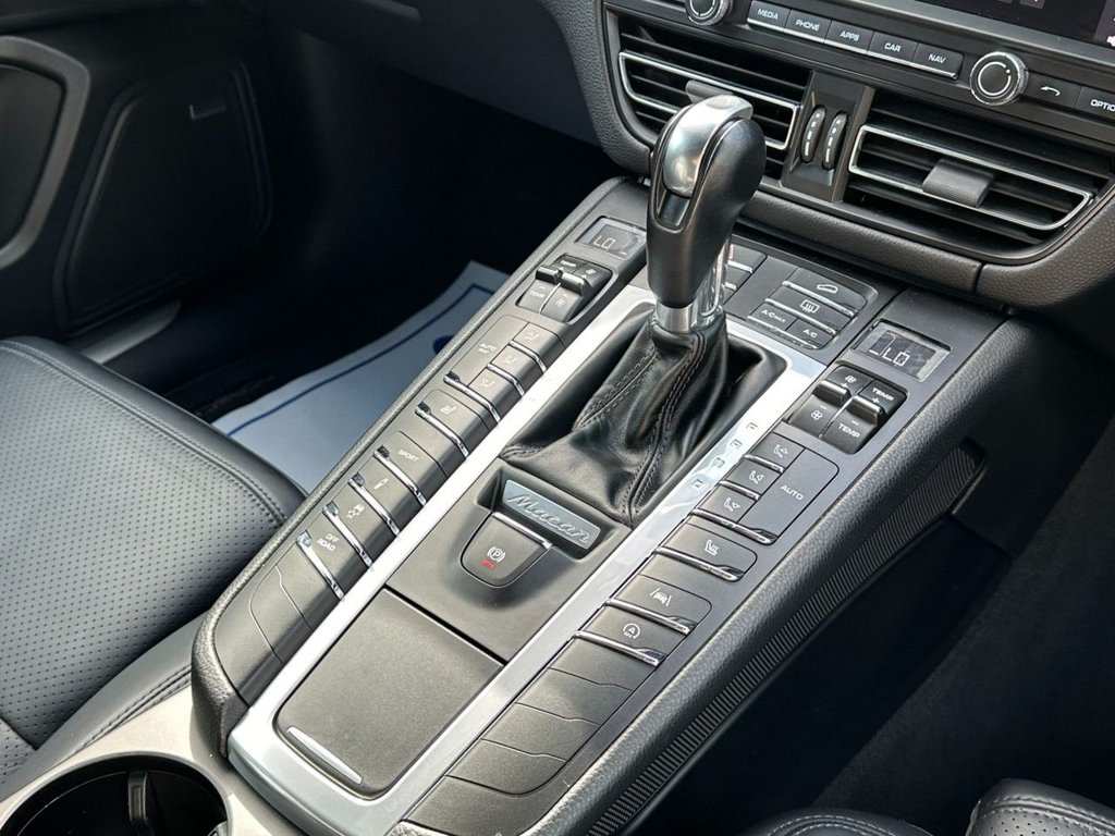 Used Porsche Macan 2019 for sale - 76631776: Photo 24