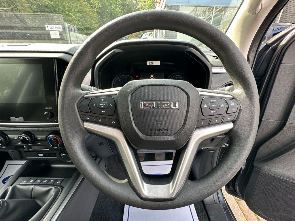 Used Isuzu D-Max 2025 for sale - 76631787: Photo 15