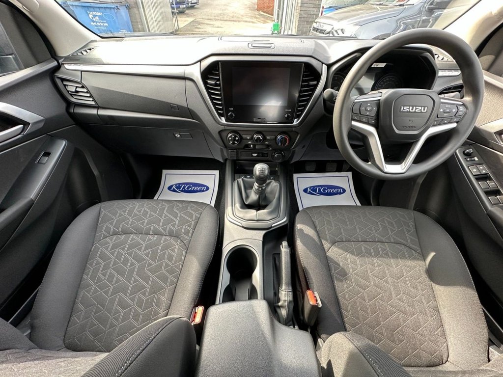 Used Isuzu D-Max 2025 for sale - 76631787: Photo 9