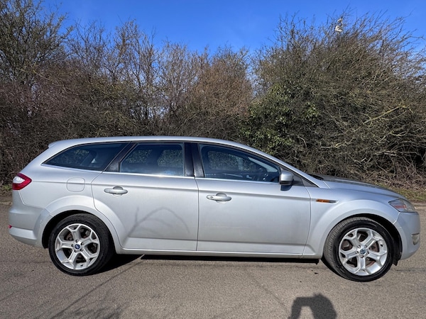 Used Ford Mondeo 2010 for sale - 75139498: Photo 2