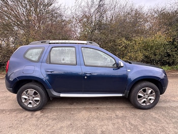 Used Dacia Duster 2015 for sale - 78858747: Photo
