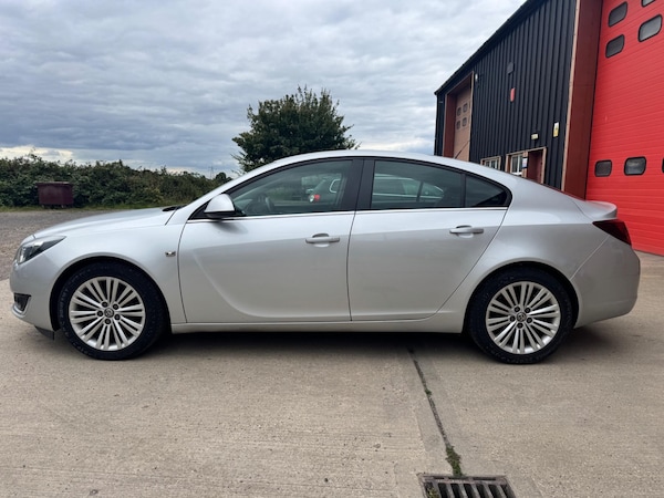 Used Vauxhall Insignia 2014 for sale - 75477658: Photo 6
