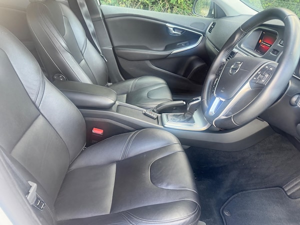 Used Volvo V40 2018 for sale - 75756970: Photo 12