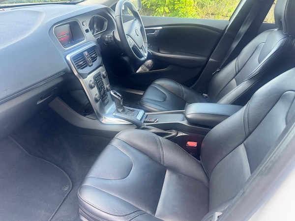 Used Volvo V40 2018 for sale - 75756970: Photo 14