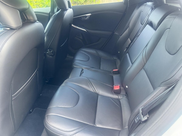 Used Volvo V40 2018 for sale - 75756970: Photo 15
