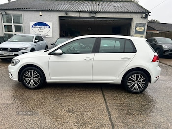 Used Volkswagen Golf 2018 for sale - 76551695: Photo