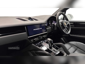 Used Porsche Cayenne 2023 for sale - 78417838: Photo