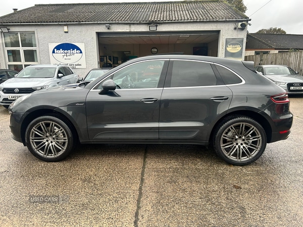 Used Porsche Macan 2016 for sale - 76474110: Photo 2