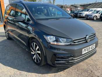 Used Volkswagen Touran 2019 for sale - 74768623: Photo