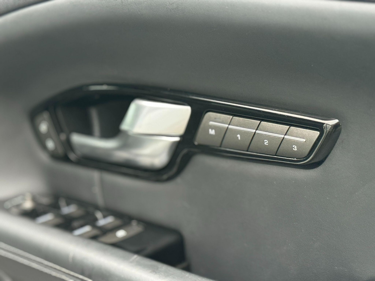 Used Land Rover Range Rover Evoque 2019 for sale - 76759386: Photo 27