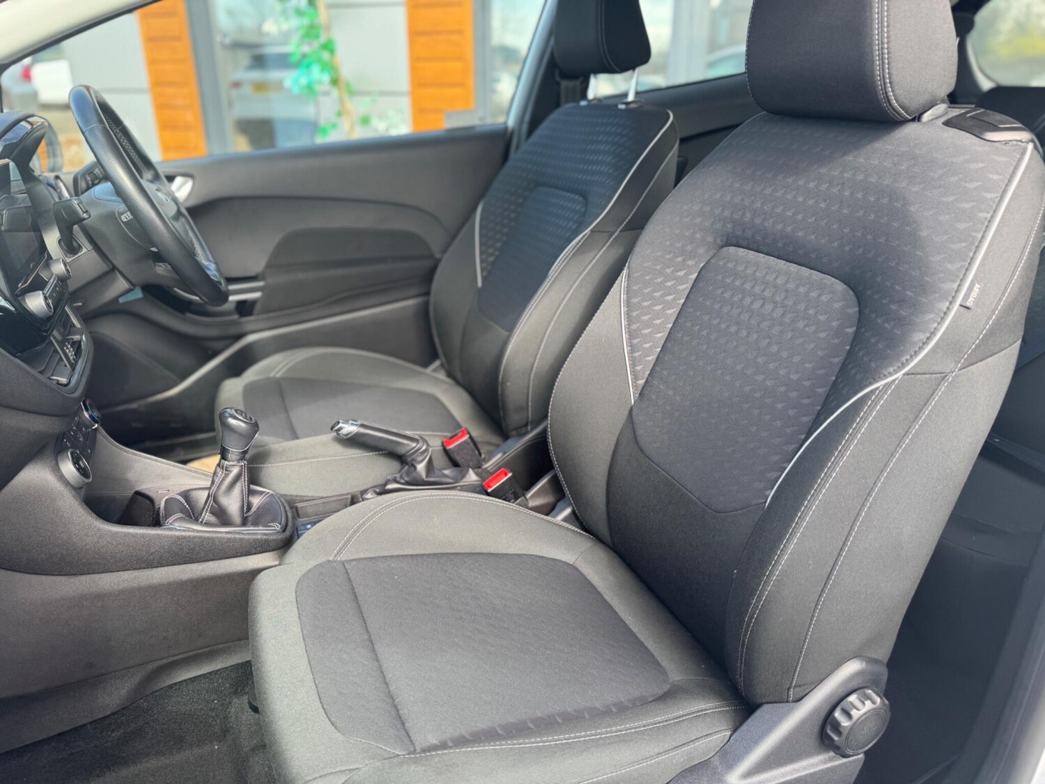 Used Ford Fiesta 2018 for sale - 77934205: Photo 12