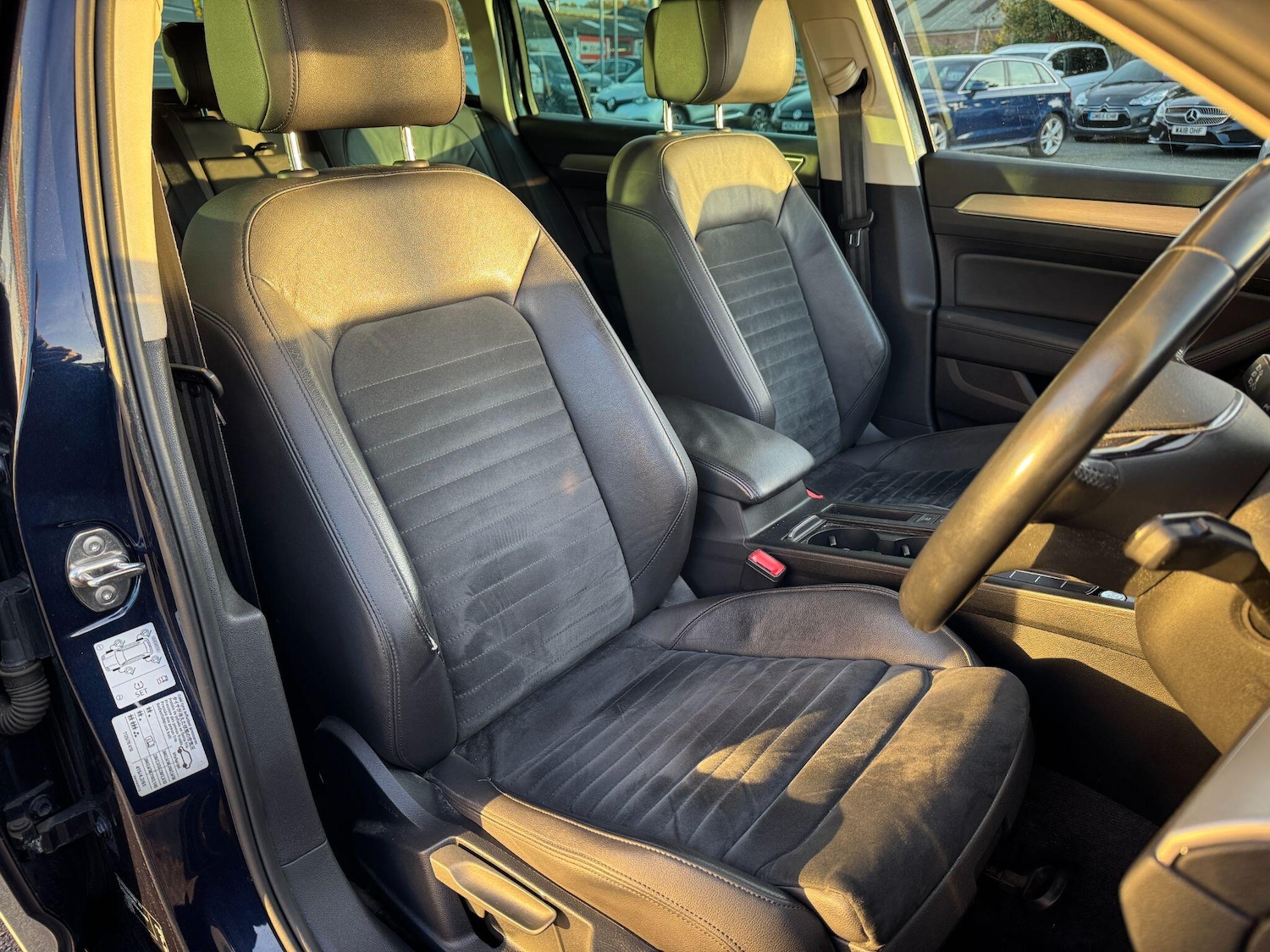 Used Volkswagen Passat 2015 for sale - 76409356: Photo 15