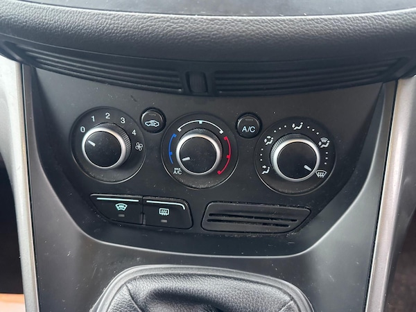 Used Ford Kuga 2014 for sale - 76188726: Photo 17