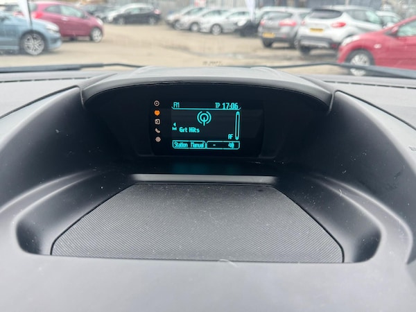 Used Ford Kuga 2014 for sale - 76188726: Photo 31