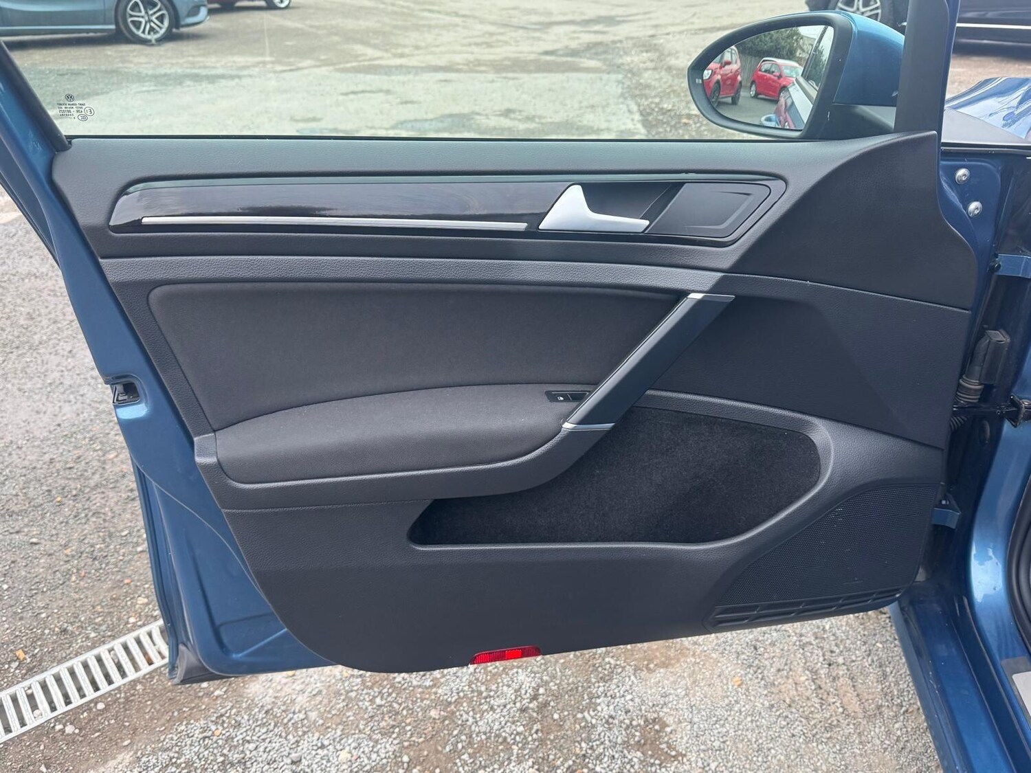 Used Volkswagen Golf 2017 for sale - 76200541: Photo 29