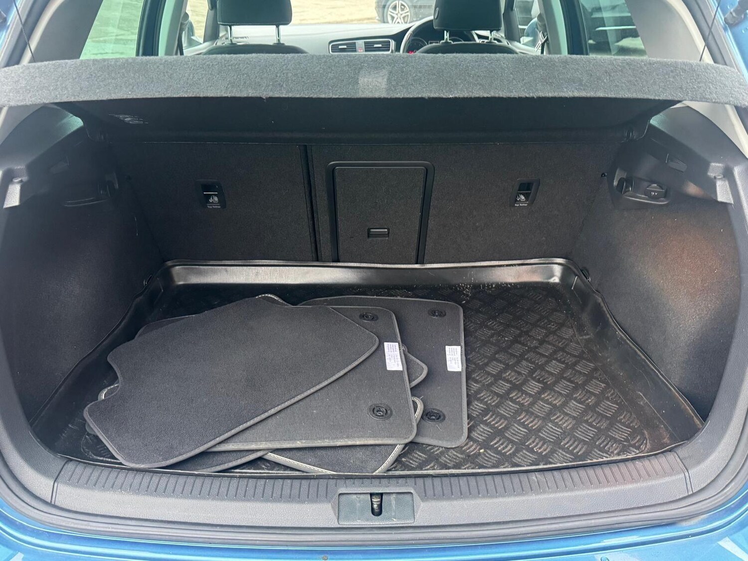 Used Volkswagen Golf 2017 for sale - 76200541: Photo 42