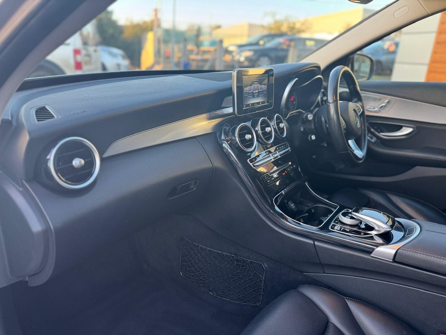 Used Mercedes-Benz C Class 2015 for sale - 76759449: Photo 18